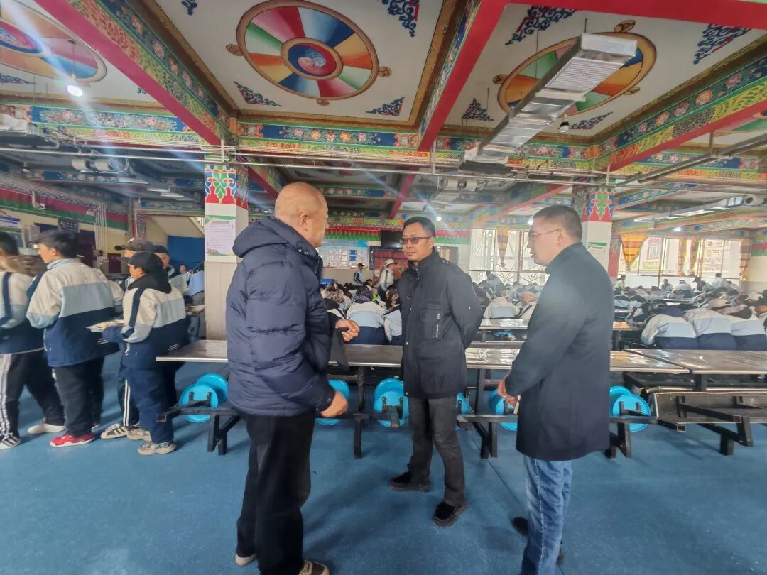 学校2.jpg 学校2.jpg